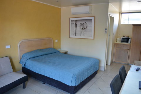 Chelsea Motor Inn - Accommodation Gladstone 0