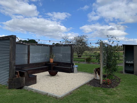 Chesterfarm And Stables - Accommodation Gladstone 0