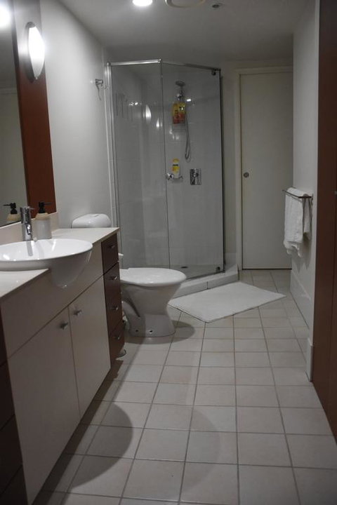 Chevron Renaissance Towers - Accommodation Gladstone 1