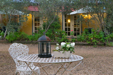 Chez Vous Villas Pokolbin - Accommodation Gladstone 3