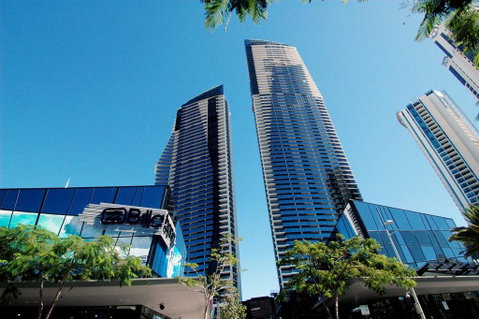 Circle On Cavill - HR Surfers Paradise - Accommodation Gladstone 1