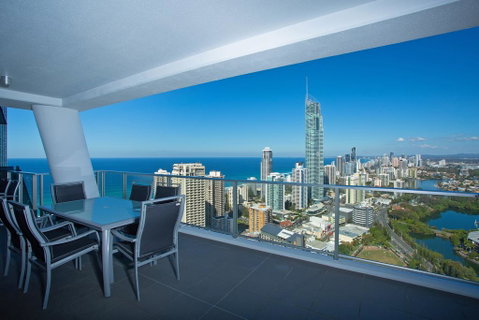 Circle On Cavill - Private Apartments - Accommodation Gladstone 0