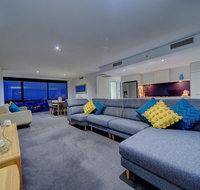 Circle on Cavill 37th Floor Ocean and River Views - Accommodation Gladstone