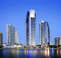 Circle On Cavill Sky Home- Holidays Gold Coast - Accommodation Gladstone
