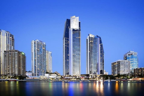Circle On Cavill Sky Home- Holidays Gold Coast - Accommodation Gladstone 0