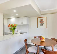 City apartment at College St - Accommodation Gladstone
