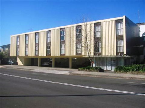 City Beach Motel - Accommodation Gladstone 1