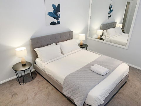 City Center - Modern 2-Bedroom Apartment - Accommodation Gladstone 2
