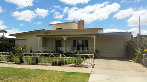 City Holiday Home Mildura - Accommodation Gladstone 0