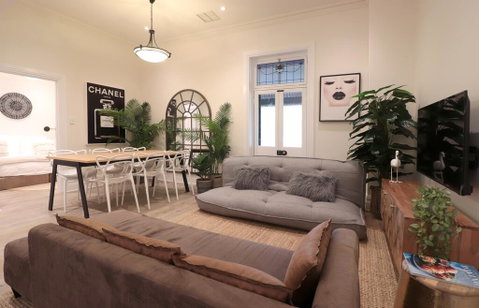 CITYSCAPE Davcorp Executive Rentals - Free Wifi Wine Netflix In Nth Adelaide - Accommodation Gladstone 1