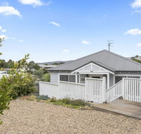 Claras cottage - Accommodation Gladstone