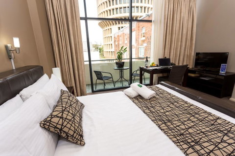 Clarendon Hotel - Accommodation Gladstone 0