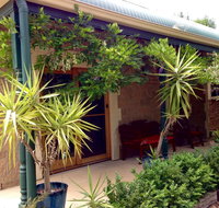 Clarevale Cottage BB - Accommodation Gladstone