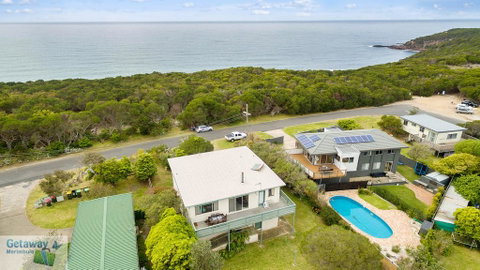 Cliffhanger - Pet Friendly - Accommodation Gladstone 2