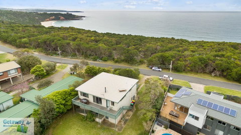 Cliffhanger - Pet Friendly - Accommodation Gladstone 1