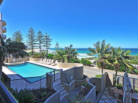 Clubb Coolum Beach Resort - Accommodation Gladstone 2