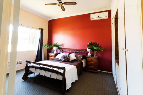 Coal D' Vine Cottage - Cessnock NSW - Accommodation Gladstone 1