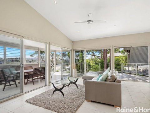 Coast - 3/42 Avoca Drive, Avoca Beach - Accommodation Gladstone 0