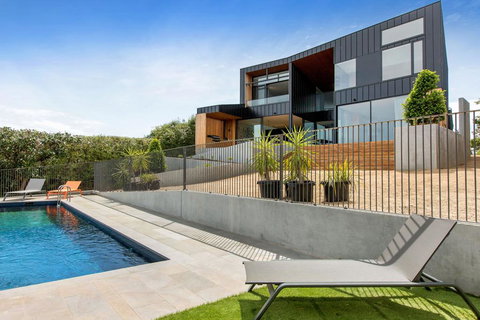 COASTAL LUXE - MT MARTHA - Accommodation Gladstone 0