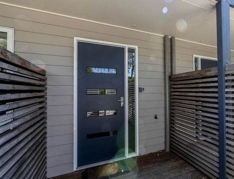 COASTAL SOUL VILLA @ BROADBEACH - Accommodation Gladstone 0