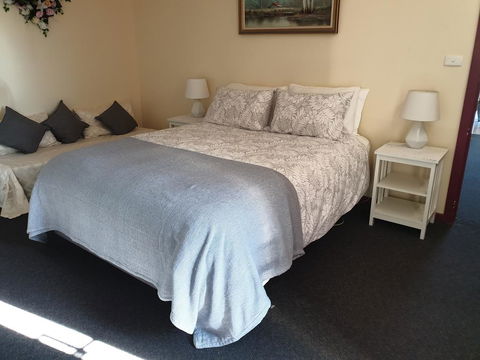 Cobden Crest Cottages - Accommodation Gladstone 1