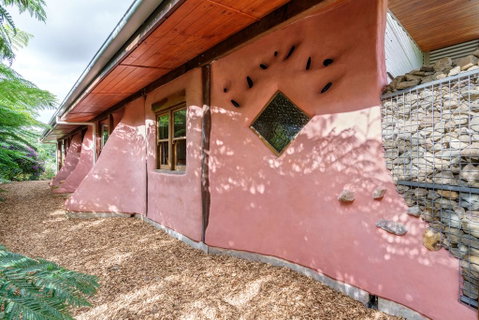 Cobhearthome - Accommodation Gladstone 0