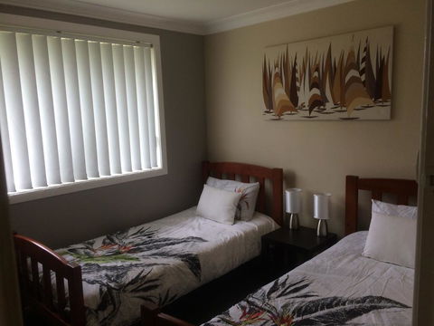 Cockatoo Corner - Armidale - Accommodation Gladstone 2