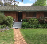 Cockatoo Corner - Armidale - Accommodation Gladstone