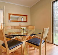 Cockatoo Hideaway - Accommodation Gladstone