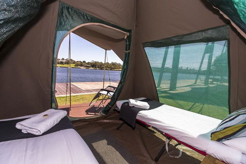 Cockatoo Island Accommodation - Accommodation Gladstone 1