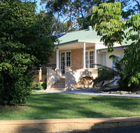 Colin's Garden - Accommodation Gladstone