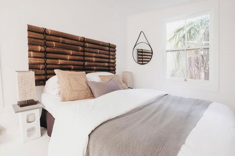Collective Retreat - Charming Holiday Escape - Accommodation Gladstone 2