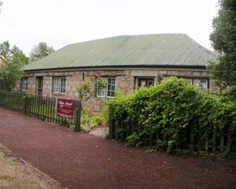 Colonial Cottages Of Ross - Accommodation Gladstone 1
