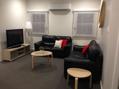 Colonial Lodge Motor Inn - Accommodation Gladstone 0