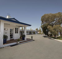 Colonial Motel  Apartments - Accommodation Gladstone