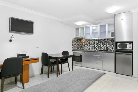 Comfort Inn & Suites Burwood - Accommodation Gladstone 3