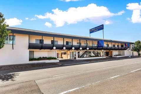 Comfort Inn & Suites Manhattan - Accommodation Gladstone 1
