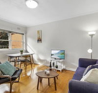 Comfy one-bedroom unit between city and airport - Accommodation Gladstone