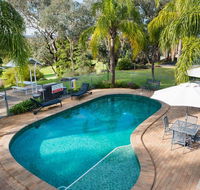 Commercial Golf Resort - Accommodation Gladstone