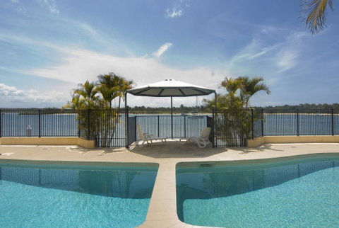 Commodore Apartments - Accommodation Gladstone 3