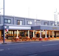 Commodore Motor Inn - Accommodation Gladstone