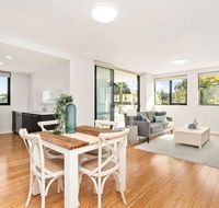 Convenience and comfort in Rosehill - Accommodation Gladstone