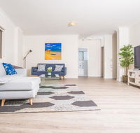 Convenient 2bed Rockdale APT Next to StationBeach - Accommodation Gladstone