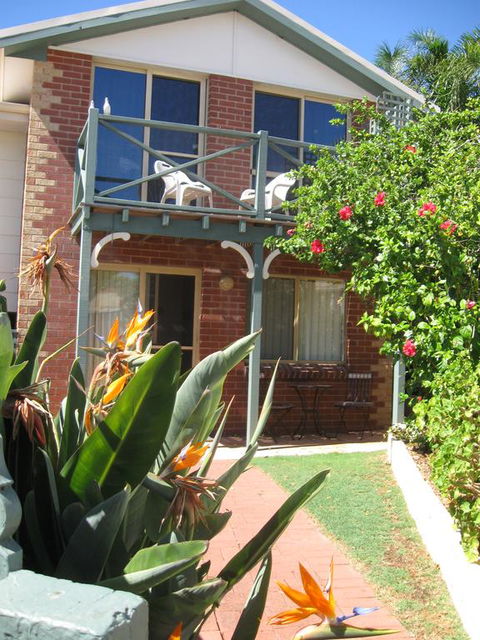 Coogee WA Accomodation - Accommodation Gladstone 2