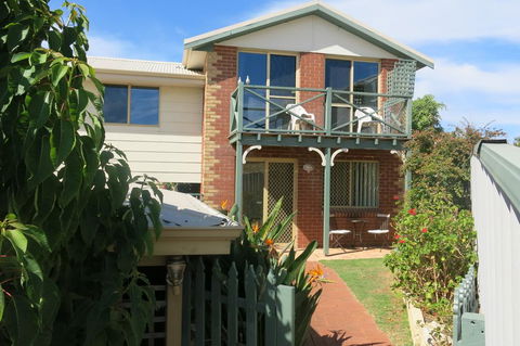 Coogee WA Accomodation - Accommodation Gladstone 0
