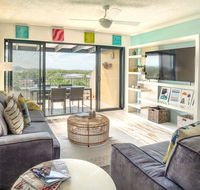Coolum Beach 3 level Townhouse Private Rooftop Terrace Spa Overlooking Mount Coolum - Accommodation Gladstone
