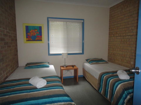 Coolum Budget Accommodation - Accommodation Gladstone 3