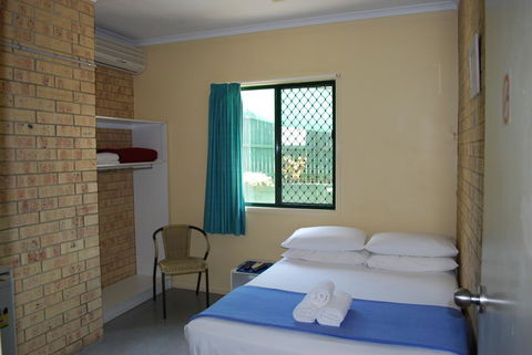 Coolum Budget Accommodation - Accommodation Gladstone 2