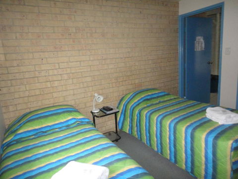 Coolum Budget Accommodation - Accommodation Gladstone 1