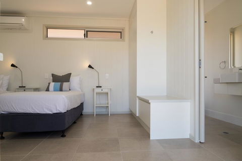Cooper's Country Lodge - Accommodation Gladstone 2